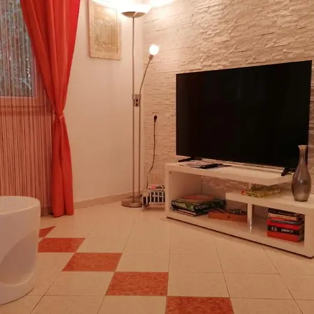 Kiara Sabunike 836