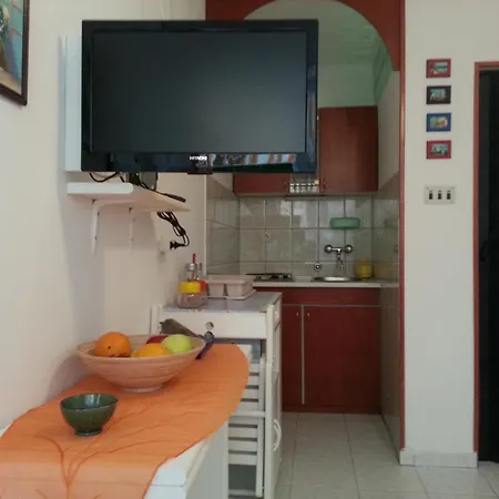 Kiara Sabunike 836