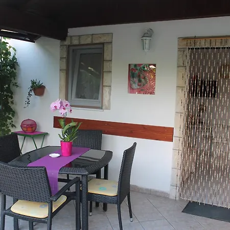 Apartment Kiara Sabunike 836 Privlaka (Zadar)