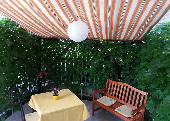 公寓 Kiara Sabunike 836 *